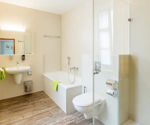Altstadt-hotel *