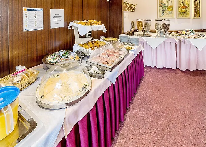 Отель Altstadt-hotel *