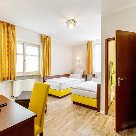 Altstadt-hotel Hotel *